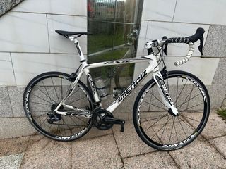 Mendiz RS5 Carbono Mavic Cosmic Ultegra
