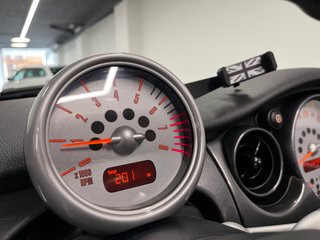 MINI COOPER 115CV CABRIO -- NACIONAL --