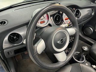 MINI COOPER 115CV CABRIO -- NACIONAL --