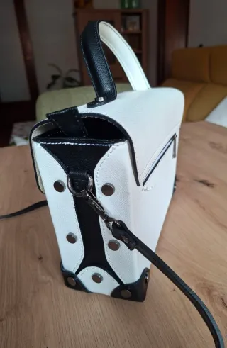 Bolso Deines Piel Genuina Blanco y Negro