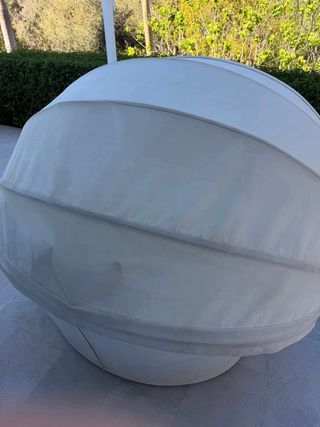 Sofá cama exterior con toldo