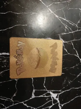 Carta Pokémon Detective Pikachu GX Dorada