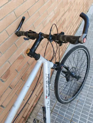 Bicicleta trekking  talla grande