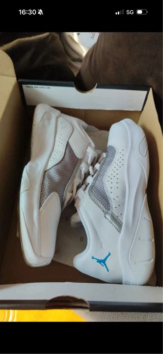 Nike Air Jordan 11 CMFT Low Scarpe