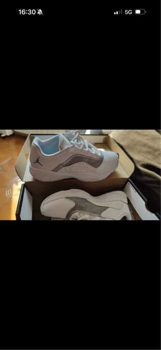 Nike Air Jordan 11 CMFT Low Scarpe