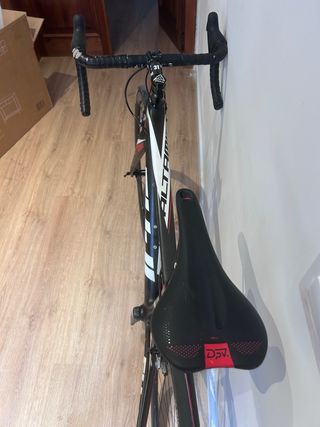 Bicicleta carretera Fuji Altamira