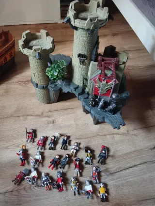 Playmobil Castillo Caballero con Figuras