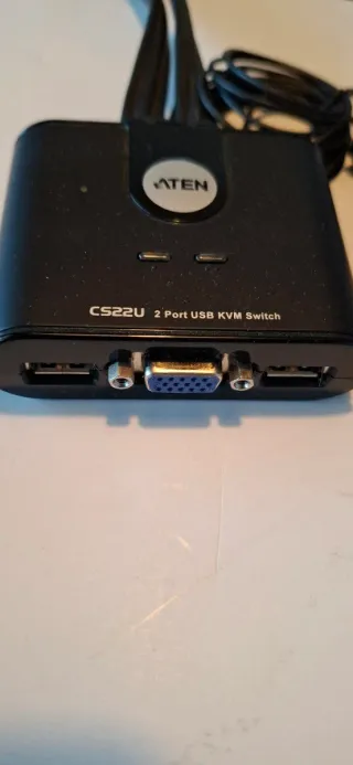 Switch VGA ATEN 2 PCs 1 Pantalla