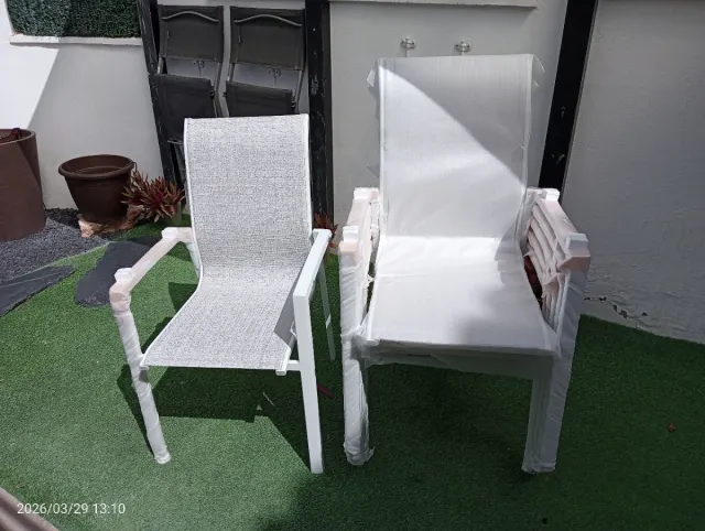 6 Sillas Aluminio Gris y Blanco