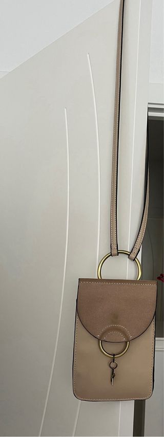 Bandolera Martina K Beige y Dorado