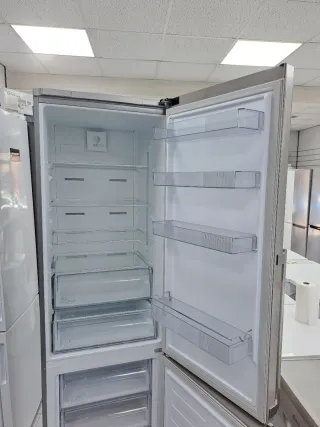 ◇Nevera 2,Cm Combi Grundig Garantía + Entrega◇