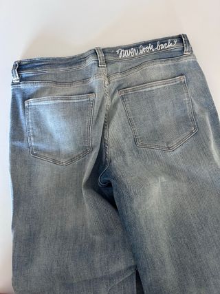 Jeans azules con estrellas