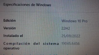 Ordenador ASUS blanco