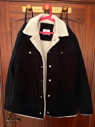 Abrigo negro de pana/borrego