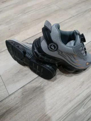 Zapatillas senderismo , hombre,Talla: 39