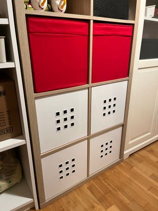 Estantería Kallax 4x2 beige con 6 cestas