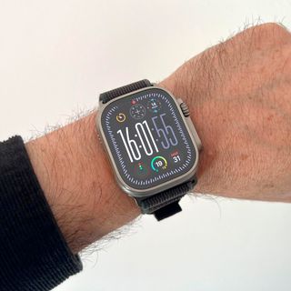 Apple Watch Ultra 2 como nuevo, completo y cuidado