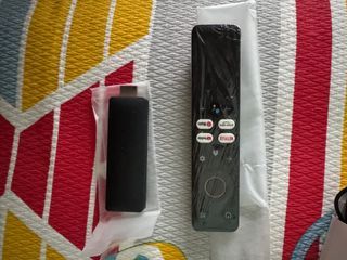 TV Samsung 24 T24D310EW + Realme TV Stick