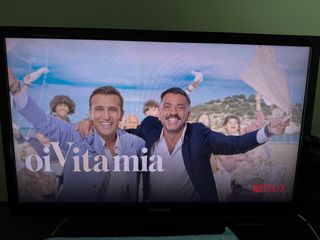 TV Samsung 24 T24D310EW + Realme TV Stick