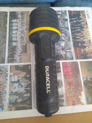 Linterna Duracell Negra