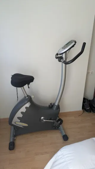 Bicicleta Elíptica BH Fitness