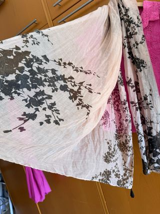 Pañuelo de algodón estampado floral