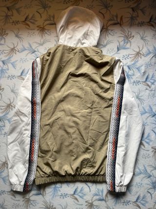 Conjunto Deportivo Lacoste Beige y Azul