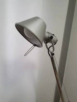 Lámpara de pié Artemide Tolomeo