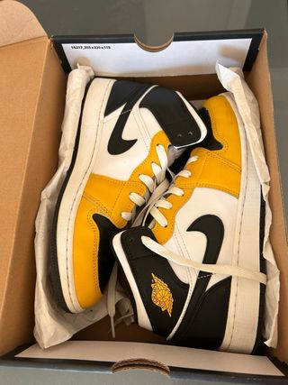 Nike Air Jordan 1 Mid Giallo Nero