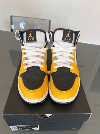 Nike Air Jordan 1 Mid Giallo Nero