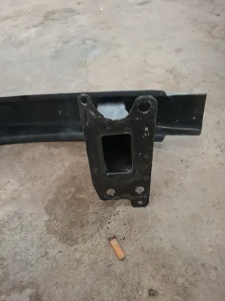 Traviesa Delantera Seat Ibiza 6L