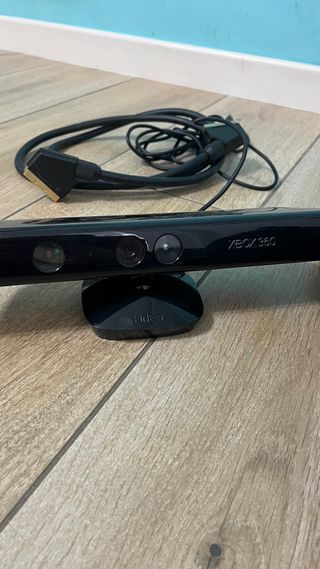 Xbox 360 + 2 controller + Kinect + Giochi