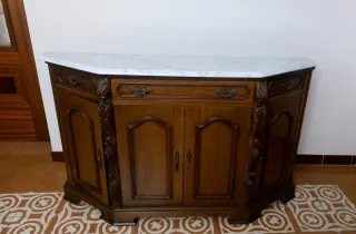 Mueble recibidor madera y mármol