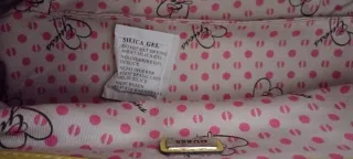 Conjunto Guess Bolso y Neceser Lunares Rosa