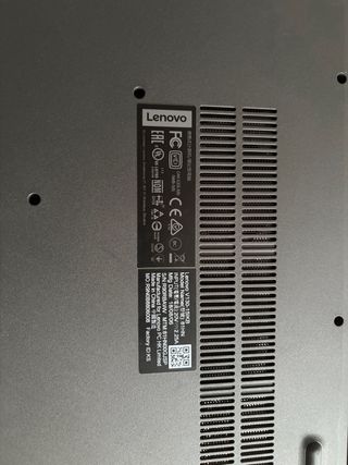 Lenovo V130-15ikb 1.36TB 8GB RAM Gris