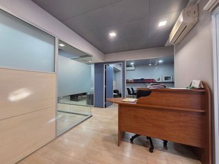 Oficina en alquiler en El Gall en Esplugues de Llobregat
