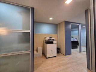 Oficina en alquiler en El Gall en Esplugues de Llobregat