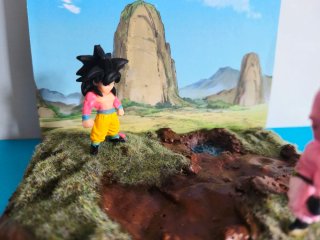Diorama Dragonball Goku vs Majin Bu + sfondo