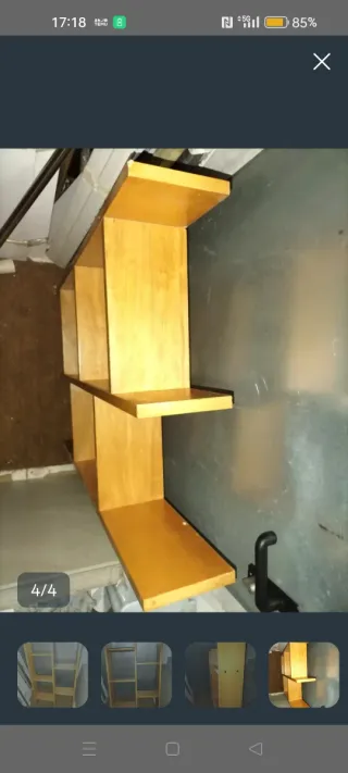 Estantería de madera color beige/marrón