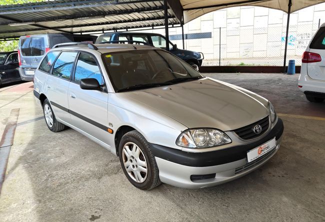 Toyota Avensis Wagon 2.0 D4-D Terra 2000, foto 4