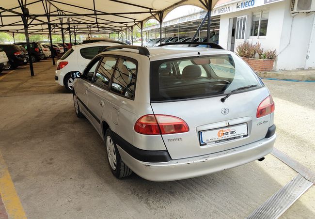 Toyota Avensis Wagon 2.0 D4-D Terra 2000, foto 6