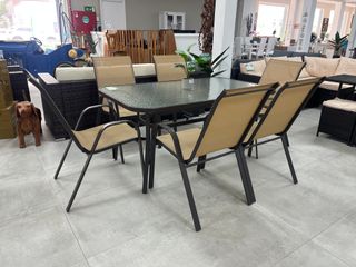 Mesa de comedor con 6 sillas