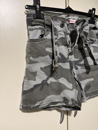 Shorts camouflage donna con cintura