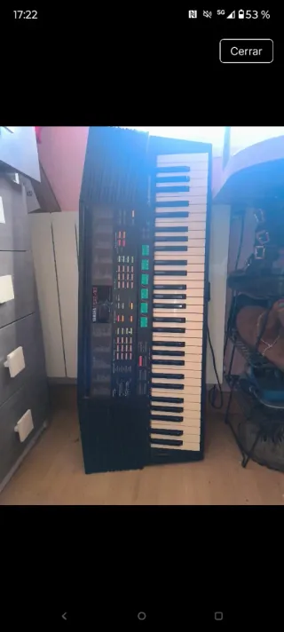 Tastier a Yamaha PSR-48