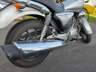 Yamaha YBR Custom Plata