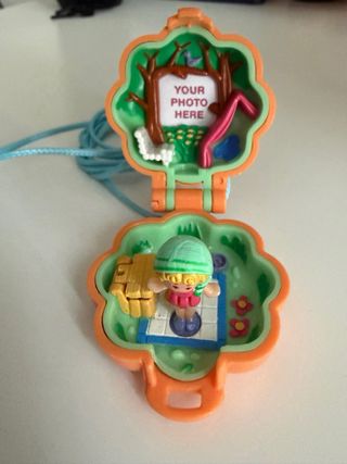 Medaglione Polly Pocket camper