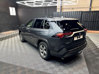 Toyota Rav4 2.5l 220H Advance