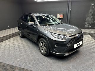 Toyota Rav4 2.5l 220H Advance