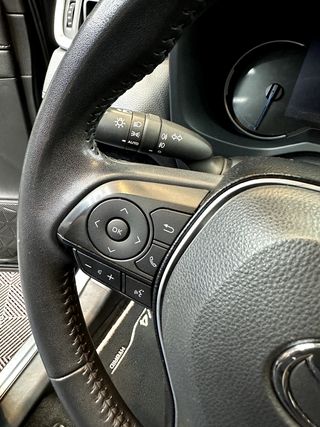 Toyota Rav4 2.5l 220H Advance