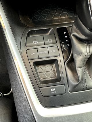 Toyota Rav4 2.5l 220H Advance